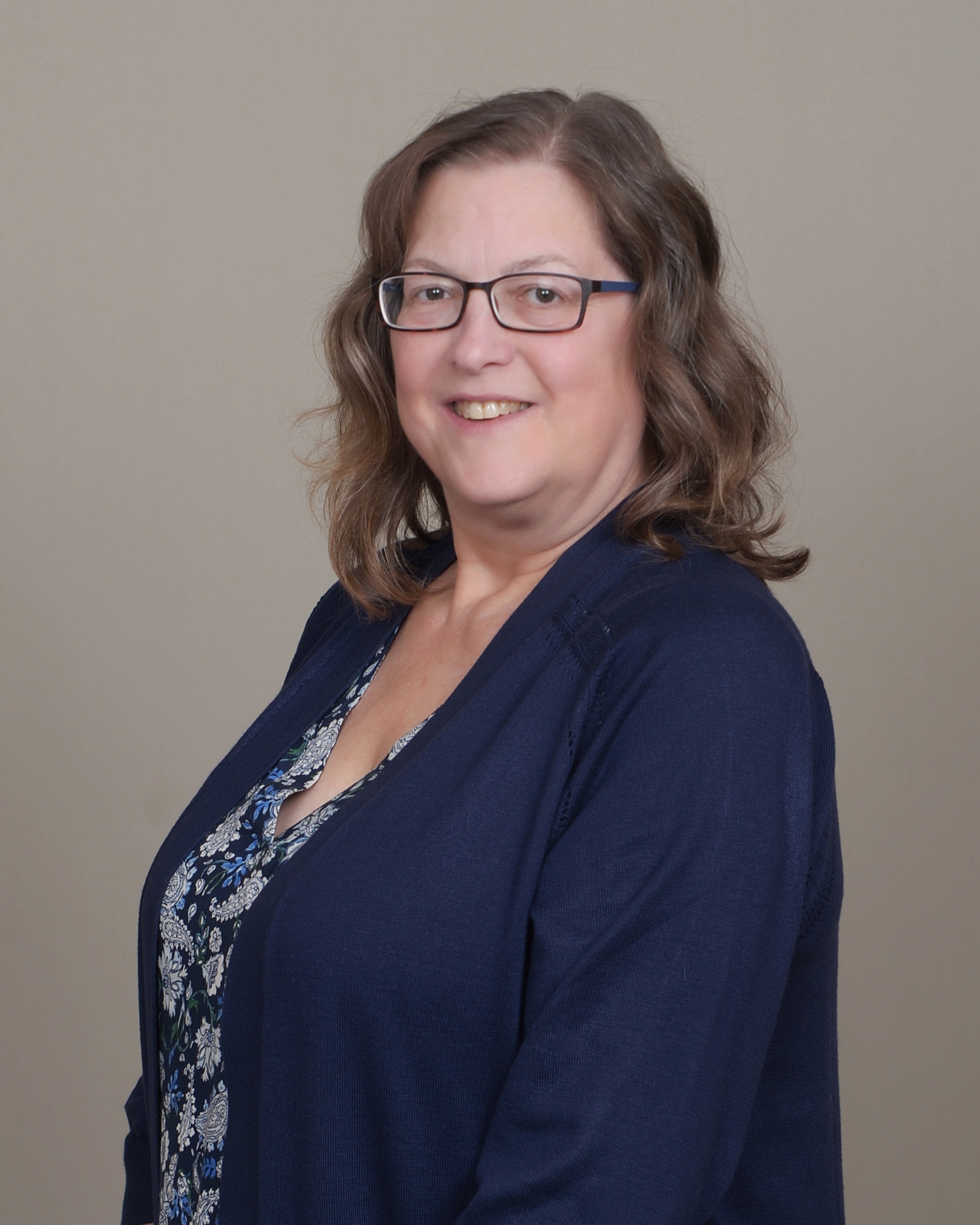 Headshot of Heidi Caniparoli